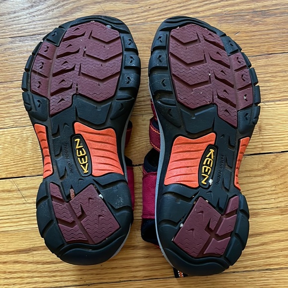 Keen Waterproof Newport Sandals - 8.5 - Picture 4 of 8